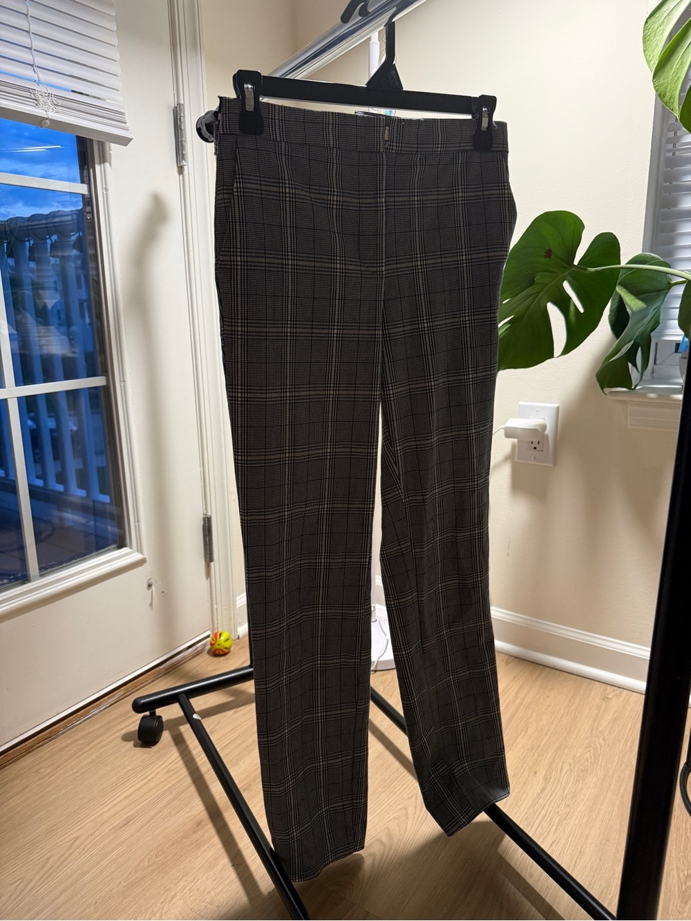 Women’s Plaid Dress Pants - Black/Grey